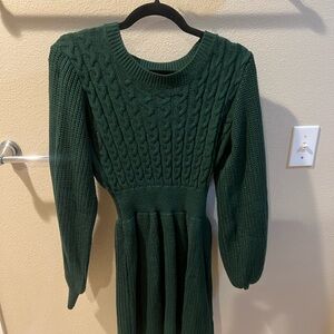 Elegant Green Cable Knit Sweater Dress